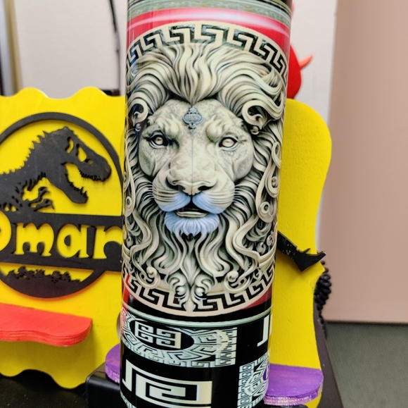Lion Royalty tumbler - Picture 3 of 4
